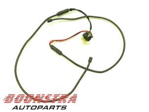 Gebruikte Kabel (diversen) Peugeot 5008 II (M4/MC/MJ/MR) 1.2 12V e-THP PureTech 130 Prijs € 49,95 Margeregeling aangeboden door Boonstra Autoparts
