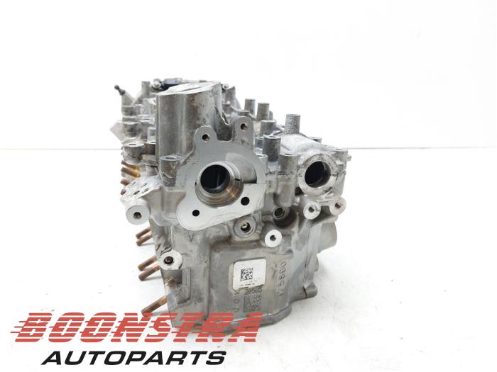 Topplock från en Mercedes-Benz C (W205) C-63 AMG 4.0 V8 Biturbo 2017