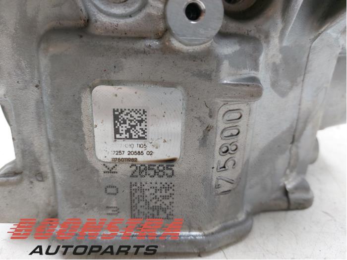 Topplock från en Mercedes-Benz C (W205) C-63 AMG 4.0 V8 Biturbo 2017