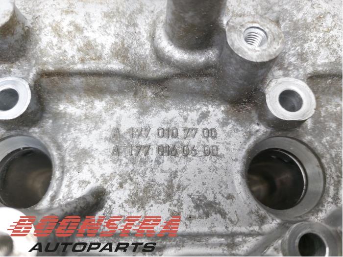 Topplock från en Mercedes-Benz C (W205) C-63 AMG 4.0 V8 Biturbo 2017