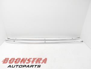 Gebruikte Dakrail set Toyota Corolla Touring Sport (E21/EH1) 2.0 16V Hybrid Prijs € 249,95 Margeregeling aangeboden door Boonstra Autoparts