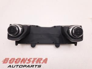 Begagnade Värmekontrollpanel Lynk &amp; Co 01 1.5 PHEV Pris € 174,95 Marginaltabell erbjuds av Boonstra Autoparts