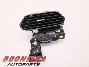 Begagnade Luftmunstycke, instrumentbräda Lamborghini Urus 4.0 V8 Pris € 164,95 Marginaltabell erbjuds av Boonstra Autoparts