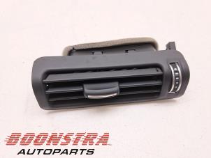 Begagnade Luftmunstycke, instrumentbräda Lamborghini Urus 4.0 V8 Pris € 24,95 Marginaltabell erbjuds av Boonstra Autoparts