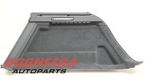 Begagnade Baklucka, isolering, höger Lamborghini Urus 4.0 V8 Pris € 399,95 Marginaltabell erbjuds av Boonstra Autoparts