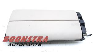 Gebruikte Armleuning BMW iX (I20) xDrive40 77 kWh Prijs € 181,44 Inclusief btw aangeboden door Boonstra Autoparts