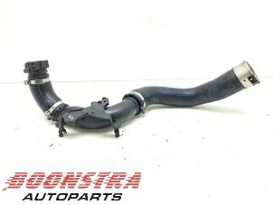 Begagnade Laddluftkylarrör Renault Captur (2R) 0.9 Energy TCE 12V Pris € 24,95 Marginaltabell erbjuds av Boonstra Autoparts