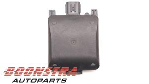 Gebruikte Sensor ACC (afstand) Volvo S60 III (ZS) 2.0 T4 16V Prijs € 169,95 Margeregeling aangeboden door Boonstra Autoparts