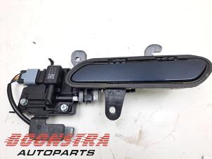 Gebruikte Portierslot Mechaniek 4Deurs links-achter Kia EV6 (CV) 77.4 kWh RWD Prijs € 259,95 Margeregeling aangeboden door Boonstra Autoparts