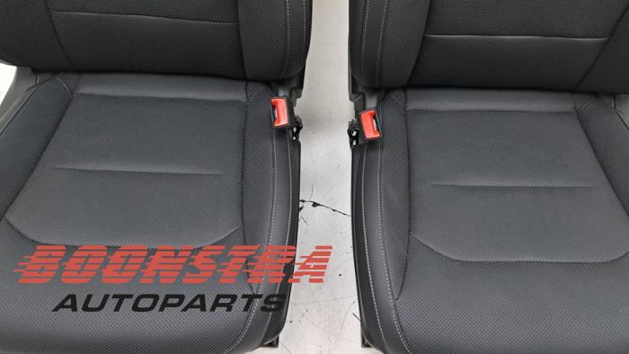 Klädsel, uppsättning (komplett) från en Kia EV6 (CV) 77.4 kWh RWD 2023