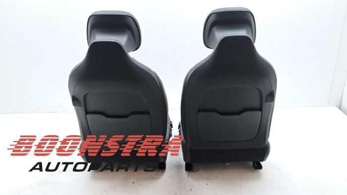 Klädsel, uppsättning (komplett) från en Kia EV6 (CV) 77.4 kWh RWD 2023