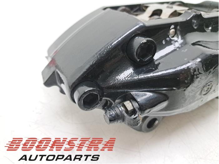 Främre bromsok, vänster från en Maserati Spyder 4.2 V8 32V 2004