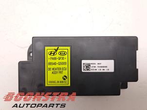 Gebruikte Stoelverwarmings module Kia Niro I (DE) 1.6 GDI Hybrid Prijs € 48,95 Margeregeling aangeboden door Boonstra Autoparts