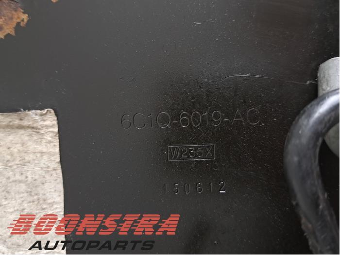 Motor från en Ford Transit 2.2 TDCi 16V 2013