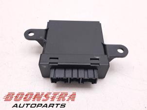 Begagnade PDC-modul Opel Astra K Sports Tourer 1.0 Turbo 12V Pris € 24,95 Marginaltabell erbjuds av Boonstra Autoparts