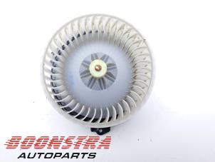 Begagnade Fläktmotor för uppvärmning och ventilation Landrover Range Rover IV (LG) 3.0 V6 P400 MHEV HST Pris € 49,95 Marginaltabell erbjuds av Boonstra Autoparts