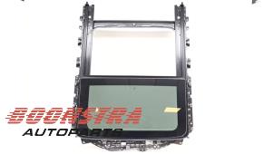 Begagnade Panoramatak BMW 5 serie Touring (G31) 540i xDrive 3.0 TwinPower Turbo 24V Pris € 449,95 Marginaltabell erbjuds av Boonstra Autoparts