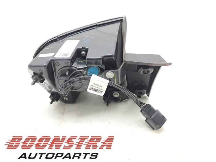 Achterlicht rechts van een Ford Mustang Mach-E 2023