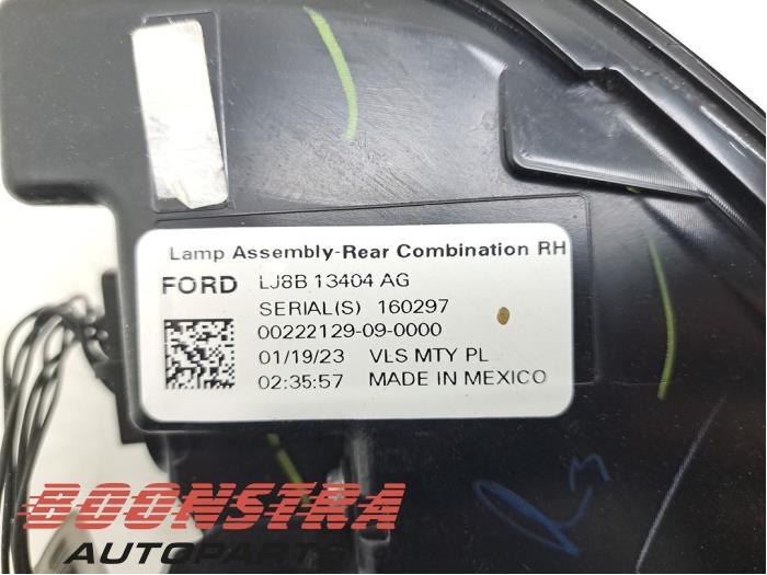 Achterlicht rechts van een Ford Mustang Mach-E 2023