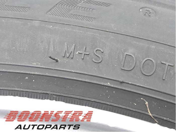 Hjuluppsättning + däck från en Mercedes-Benz C (W205) C-220 2.2 CDI BlueTEC, C-220 d 16V 2017