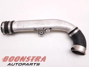 Begagnade Laddluftkylarrör Mercedes C (W205) C-220 2.2 CDI BlueTEC, C-220 d 16V Pris € 93,95 Marginaltabell erbjuds av Boonstra Autoparts