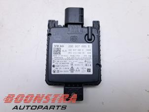 Begagnade Adaptiv farthållare, sensor (avstånd) Seat Leon (KLB) 1.5 TSI 16V Pris € 124,95 Marginaltabell erbjuds av Boonstra Autoparts
