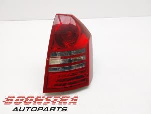 Używane Tylne swiatlo pozycyjne prawe Chrysler 300 C 5.7 V8 Hemi Cena € 73,95 Procedura marży oferowane przez Boonstra Autoparts