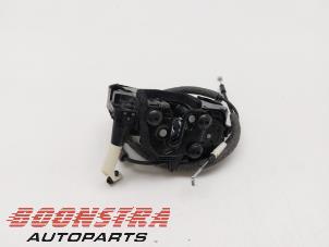 Begagnade Dörrlåsmekanism, 4-dörrars, vänster fram XPENG P5 P5 Pris € 104,95 Marginaltabell erbjuds av Boonstra Autoparts