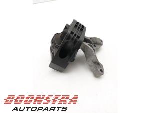 Gebruikte Motorrubber Opel Corsa F (UB/UH/UP) 1.2 Turbo 12V 100 Prijs € 29,95 Margeregeling aangeboden door Boonstra Autoparts