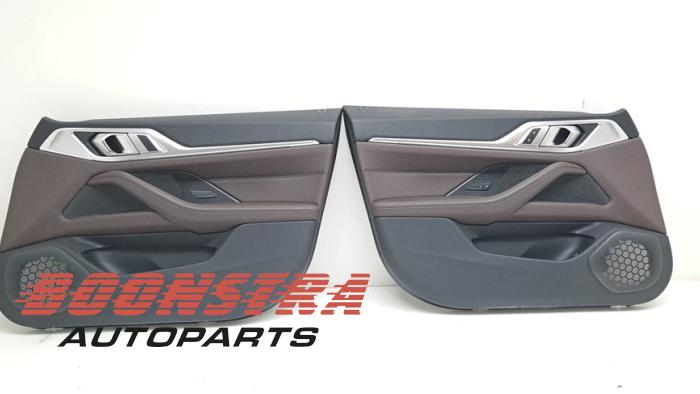 Klädsel, uppsättning (komplett) från en BMW i4 (G26) eDrive40 84 kWh 2023