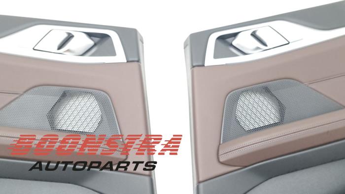 Klädsel, uppsättning (komplett) från en BMW i4 (G26) eDrive40 84 kWh 2023