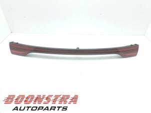 Używane Belka tylnego swiatla pozycyjnego lewa + prawa Mercedes EQC (N293) 400 4-Matic Cena € 394,95 Procedura marży oferowane przez Boonstra Autoparts