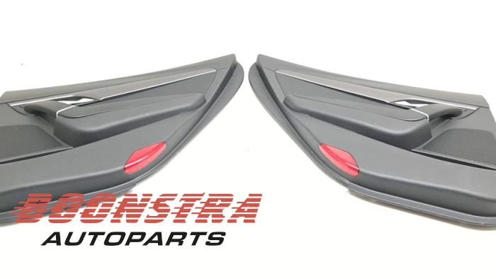 Klädsel, uppsättning (komplett) från en Hyundai i40 (VFA) 1.7 CRDi 16V 2016