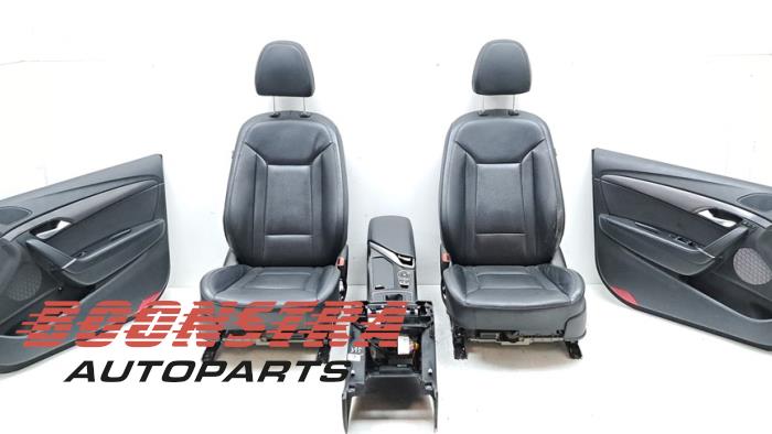 Klädsel, uppsättning (komplett) från en Hyundai i40 (VFA) 1.7 CRDi 16V 2016