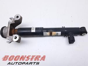 Begagnade Stötdämpare, höger bak Volvo XC60 II (UZ) 2.0 T8 16V Recharge, Twin Engine AWD Pris € 99,95 Marginaltabell erbjuds av Boonstra Autoparts