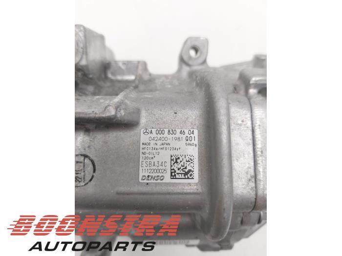 Kompressor från en Mercedes-Benz A (177.0) 1.3 A-250 e Turbo 16V 2023