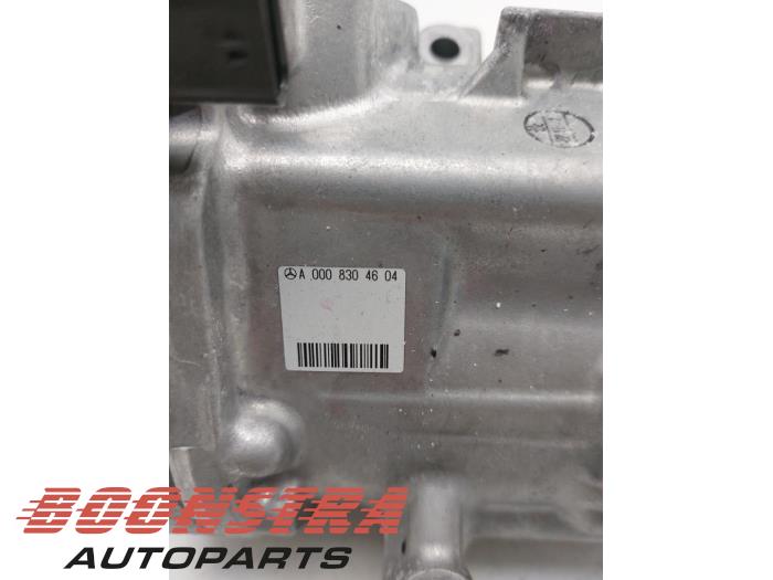 Kompressor från en Mercedes-Benz A (177.0) 1.3 A-250 e Turbo 16V 2023