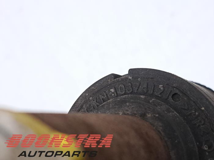 Aandrijfas rechts-voor van een Ford Transit Courier 1.0 Ti-VCT EcoBoost 12V 2019