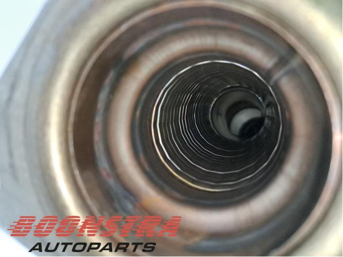 Ljuddämpare, mitten från en Mercedes-Benz A (177.0) 1.3 A-250 e Turbo 16V 2023