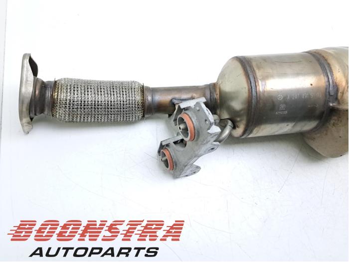 Ljuddämpare, mitten från en Mercedes-Benz A (177.0) 1.3 A-250 e Turbo 16V 2023