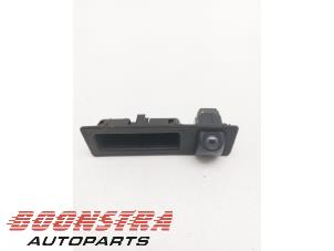 Begagnade Backkamera BMW 5 serie (F10) 535d xDrive 24V Pris € 99,95 Marginaltabell erbjuds av Boonstra Autoparts