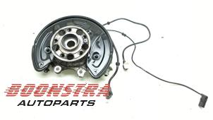 Gebruikte Fusee links-achter Mercedes C Estate (S205) C-180 1.6 16V BlueEfficiency Prijs € 24,95 Margeregeling aangeboden door Boonstra Autoparts