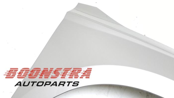 Framskärm, höger från en Skoda Fabia III Combi (NJ5) 1.2 TSI 16V Greentech 2016