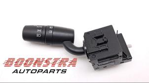 Gebruikte Pinker Schakelaar Mazda CX-5 II (KF) 2.0 SkyActiv-G 165 16V 2WD Prijs € 24,95 Margeregeling aangeboden door Boonstra Autoparts