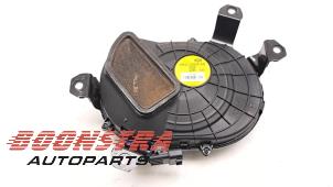 Begagnade Högtalare Landrover Range Rover IV (LG) 4.4 SDV8 32V Pris € 39,95 Marginaltabell erbjuds av Boonstra Autoparts