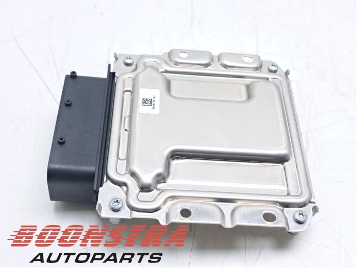 AdBlue-dator från en Mercedes-Benz V (447.8) 2.1 250 BlueTEC, 250 d 16V 2016