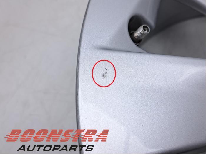 Hjul från en Tesla Model S 90D 2016