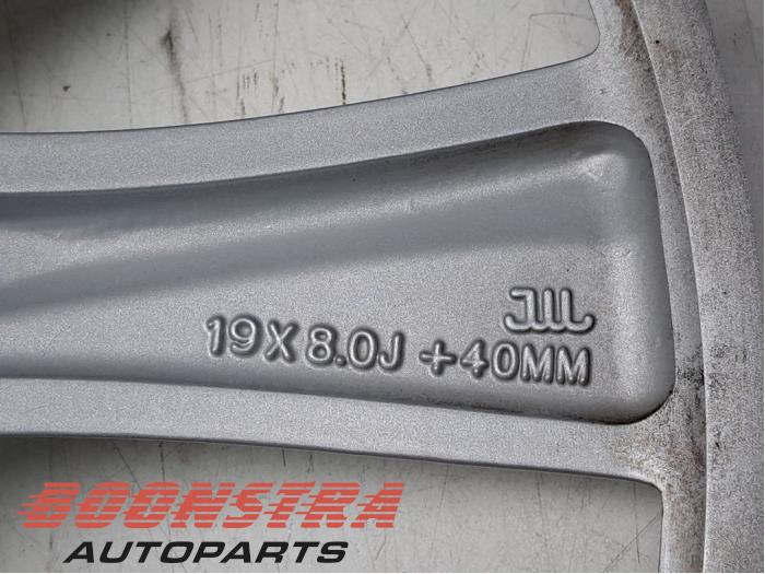 Hjul från en Tesla Model S 90D 2016