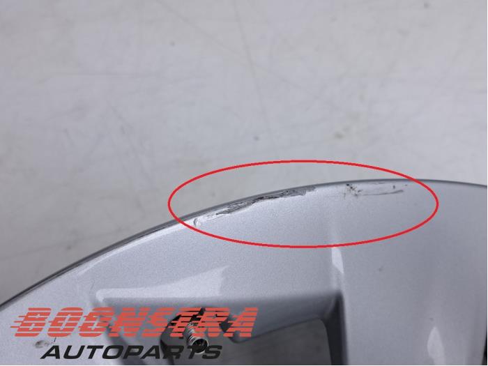 Hjul från en Tesla Model S 90D 2016