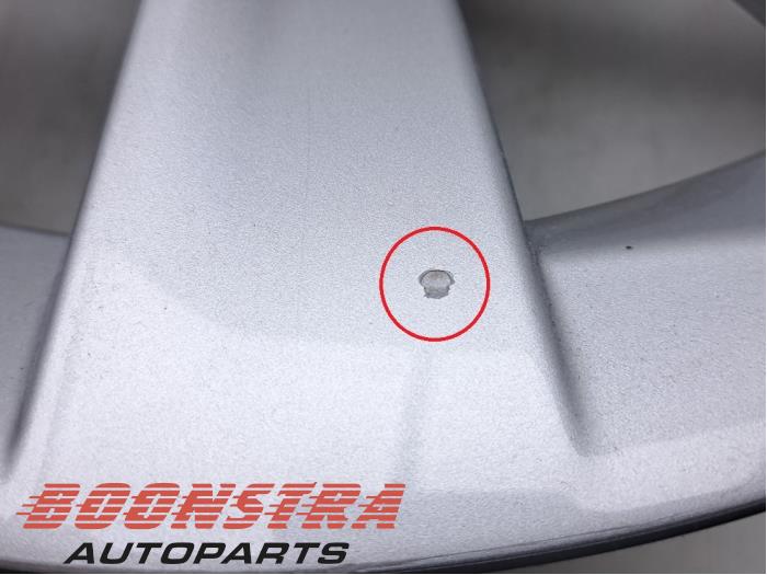 Hjul från en Tesla Model S 90D 2016